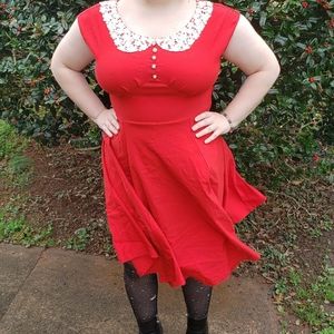 MIUSOL red vintage style dress with lace collar